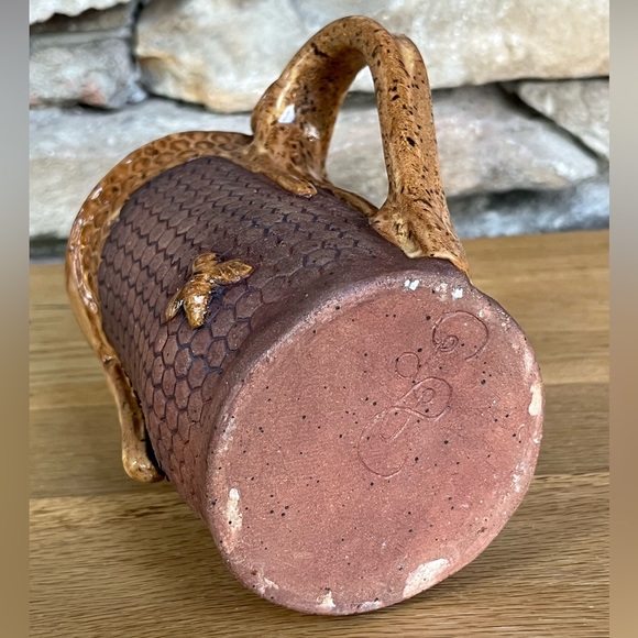 NEW Honeycomb Pottery Bee Mug Handcrafted Artisan Signed Honey Hand Built Art 5" - Picture 8 of 8